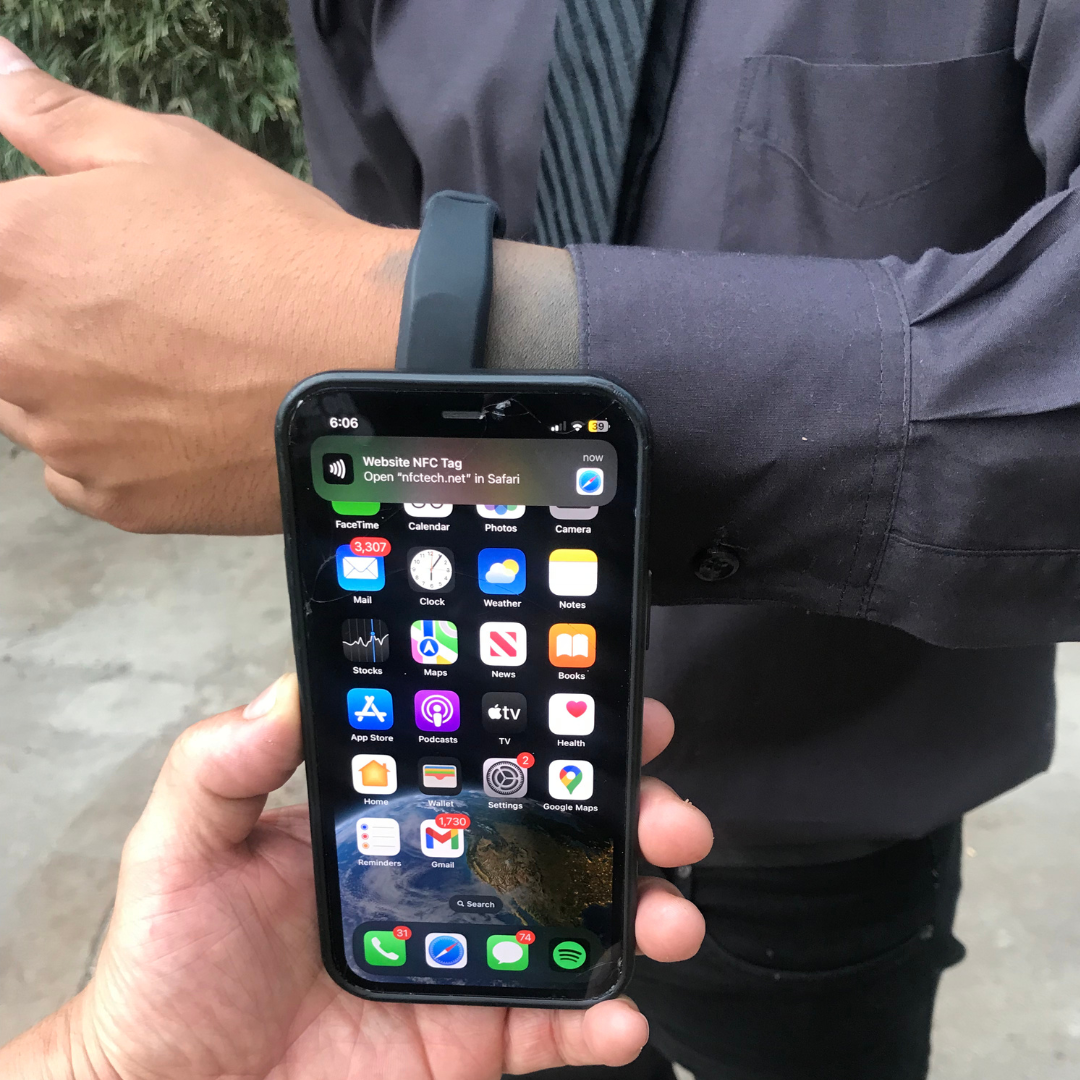 Fusion NFC Smart Band