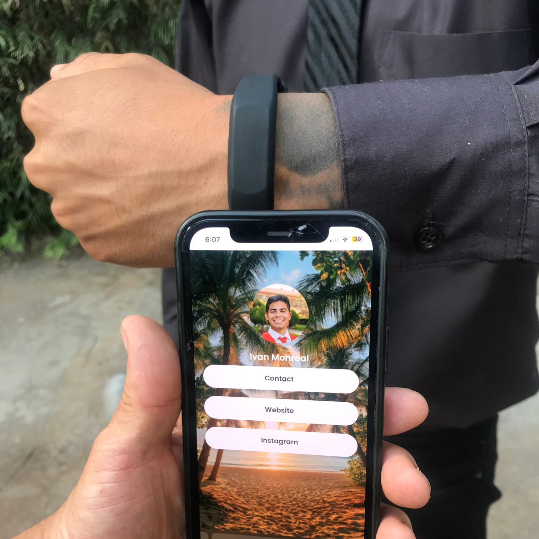 Fusion NFC Smart Band